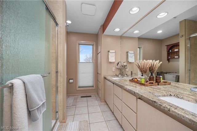 33017 Hidden Hollow Court, North Ridgeville, OH 44039