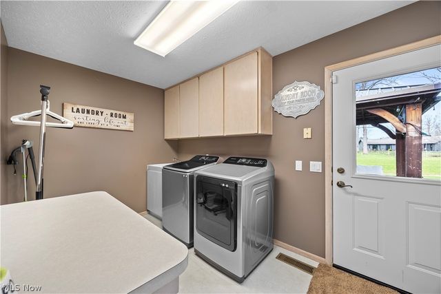 33017 Hidden Hollow Court, North Ridgeville, OH 44039