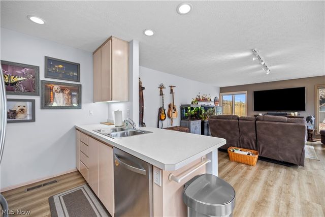 33017 Hidden Hollow Court, North Ridgeville, OH 44039