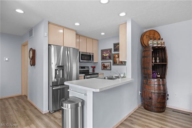 33017 Hidden Hollow Court, North Ridgeville, OH 44039