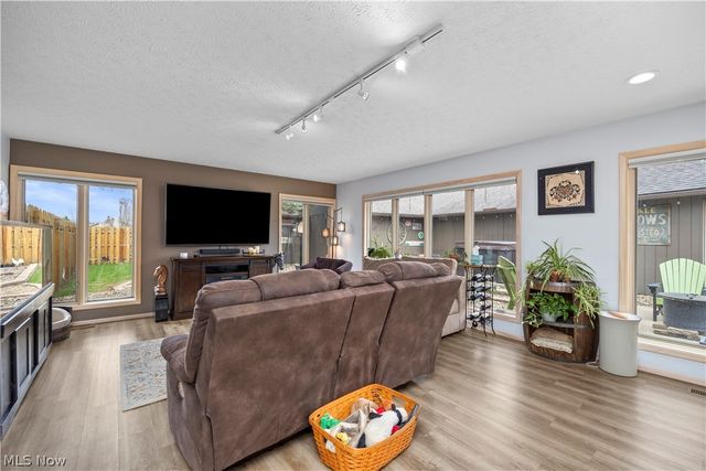 33017 Hidden Hollow Court, North Ridgeville, OH 44039