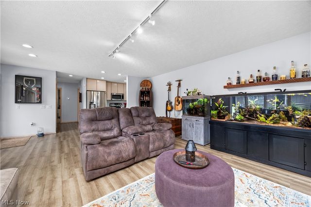 33017 Hidden Hollow Court, North Ridgeville, OH 44039