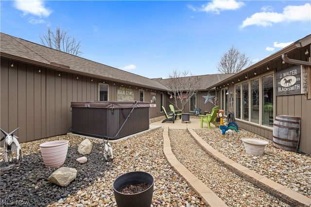 33017 Hidden Hollow Court, North Ridgeville, OH 44039