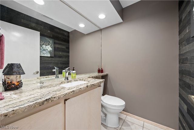 33017 Hidden Hollow Court, North Ridgeville, OH 44039