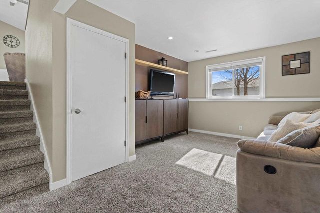 4380 Van Winkle Way, Deforest, WI 53532