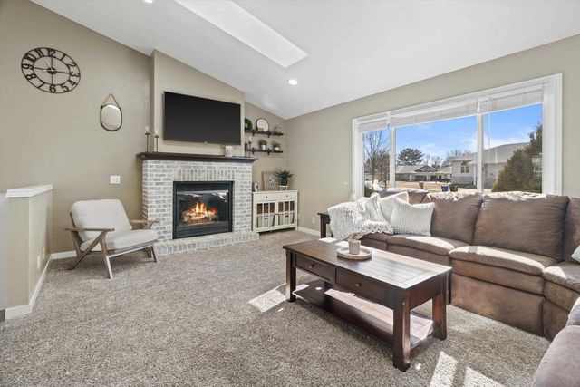 4380 Van Winkle Way, Deforest, WI 53532