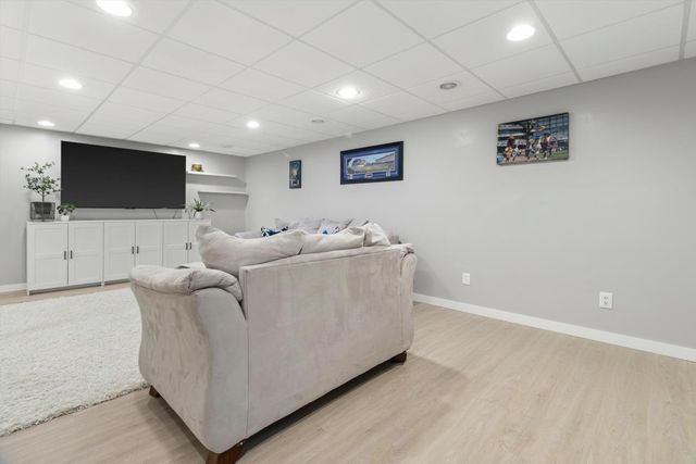 4380 Van Winkle Way, Deforest, WI 53532