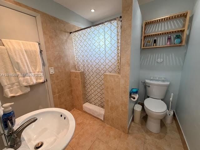 1950 W 54th St 413, Hialeah, FL 33012