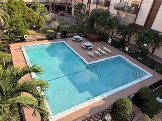 1950 W 54th St 413, Hialeah, FL 33012