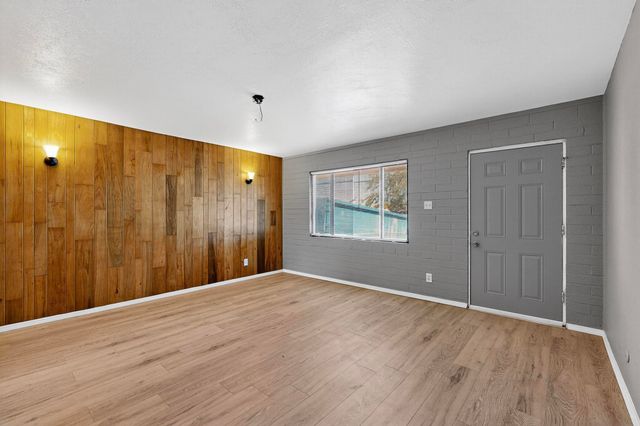 1309 Canyon Trail SW, Albuquerque, NM 87121