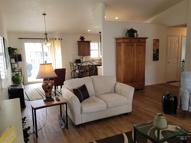 313 N Westminster, Nampa, ID 83650