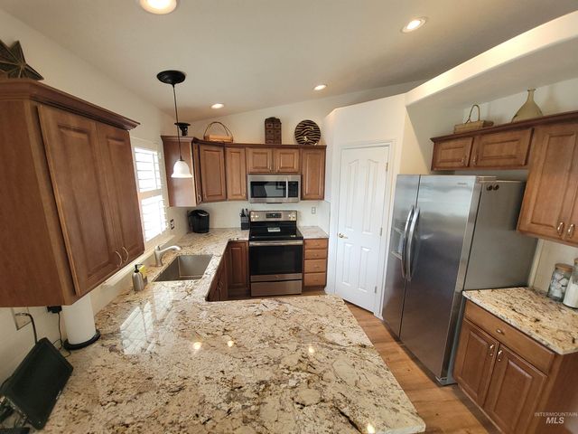 313 N Westminster, Nampa, ID 83650