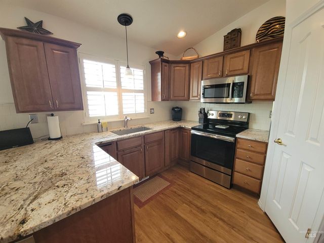 313 N Westminster, Nampa, ID 83650