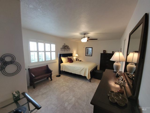 313 N Westminster, Nampa, ID 83650