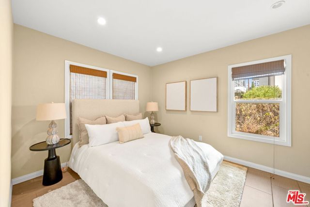 5913 Fountain Avenue, Los Angeles, CA 90028