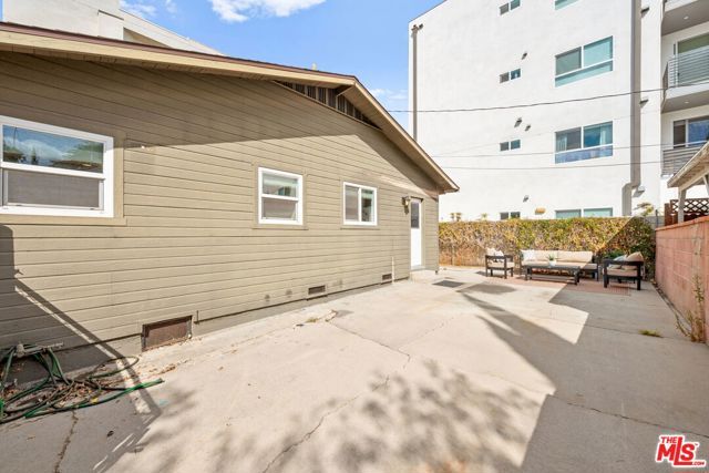 5913 Fountain Avenue, Los Angeles, CA 90028