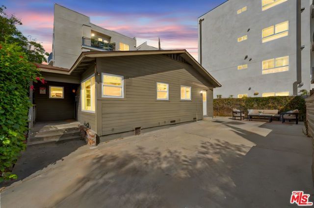 5913 Fountain Avenue, Los Angeles, CA 90028