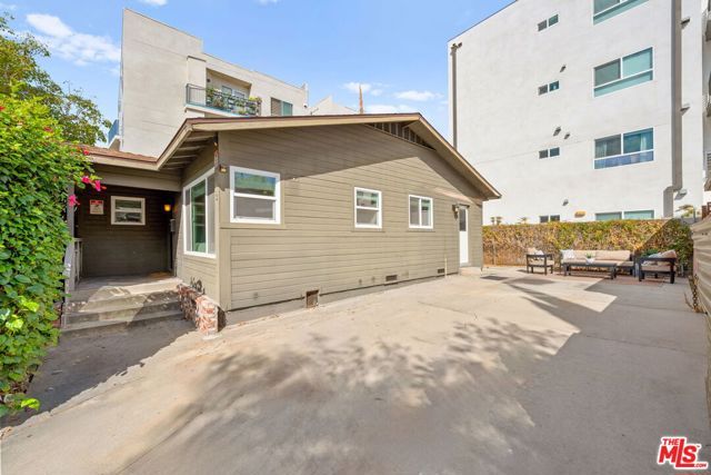 5913 Fountain Avenue, Los Angeles, CA 90028