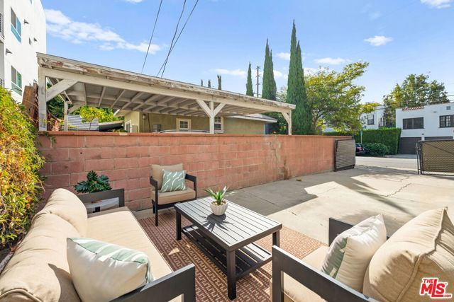 5913 Fountain Avenue, Los Angeles, CA 90028