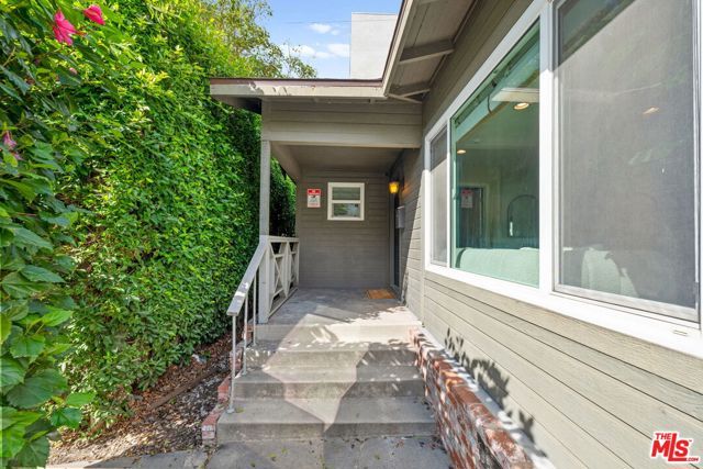 5913 Fountain Avenue, Los Angeles, CA 90028