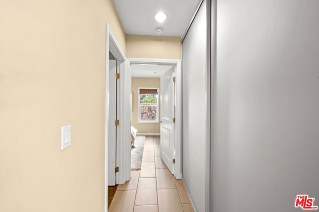 5913 Fountain Avenue, Los Angeles, CA 90028