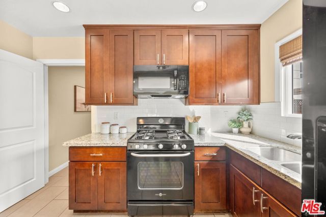 5913 Fountain Avenue, Los Angeles, CA 90028