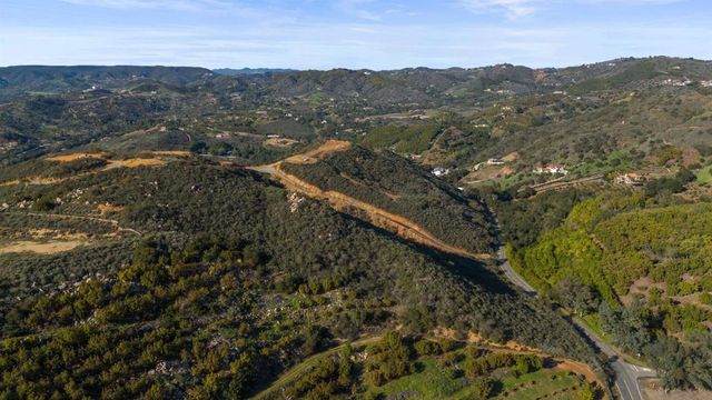 555 Calle Jardin, Temecula, CA 92590