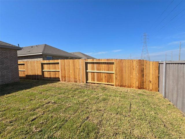 16711 Old Wagon Way, Hockley, TX 77447