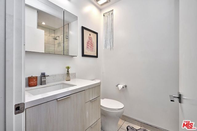 319 S Serrano Avenue, Los Angeles, CA 90020