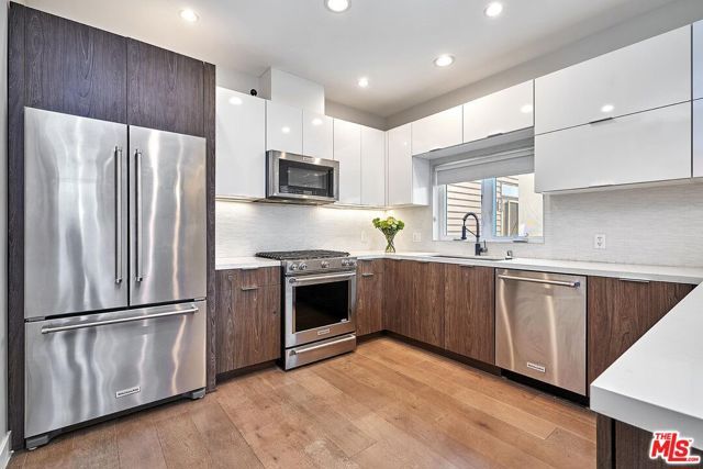 319 S Serrano Avenue, Los Angeles, CA 90020