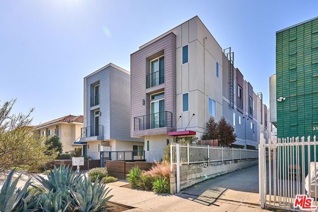 319 S Serrano Avenue, Los Angeles, CA 90020