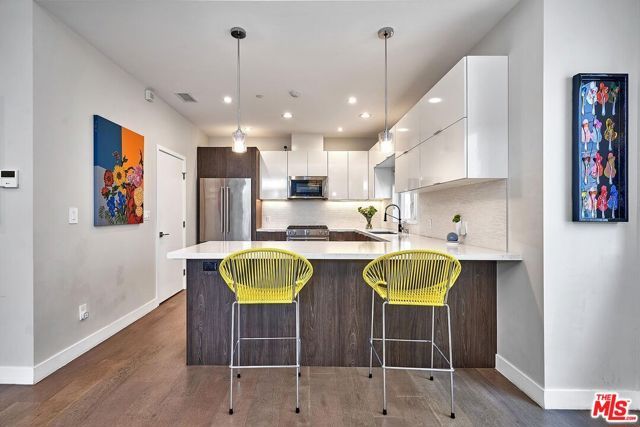 319 S Serrano Avenue, Los Angeles, CA 90020