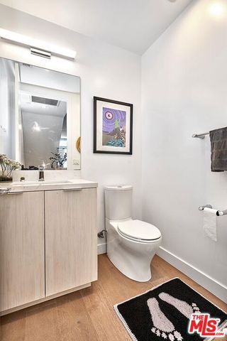319 S Serrano Avenue, Los Angeles, CA 90020