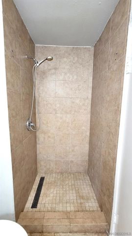 806 E 4Th 6, Escondido, CA 92025