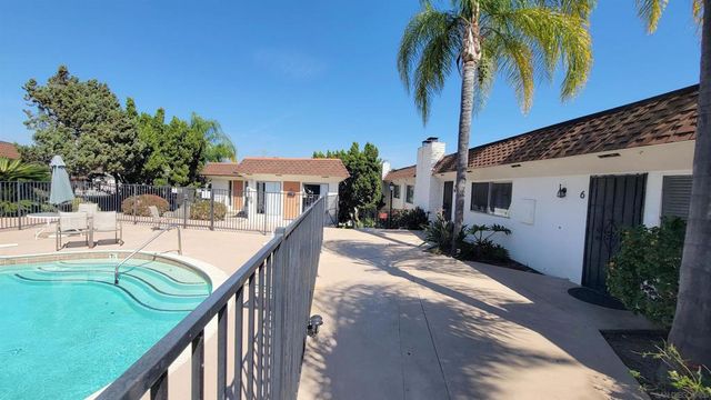 806 E 4Th 6, Escondido, CA 92025