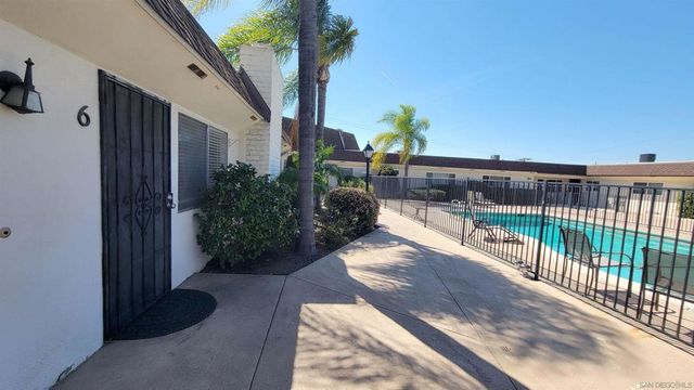 806 E 4Th 6, Escondido, CA 92025