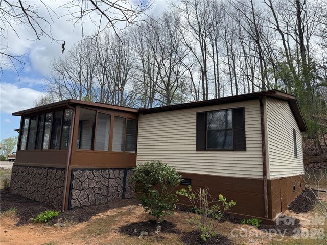 7686 Shoupes Grove Church Road, Hickory, NC 28602