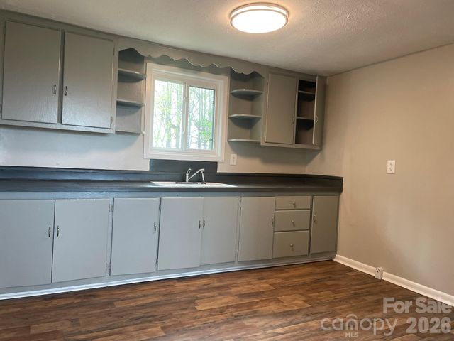 7686 Shoupes Grove Church Road, Hickory, NC 28602