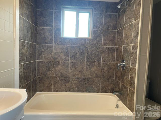 7686 Shoupes Grove Church Road, Hickory, NC 28602