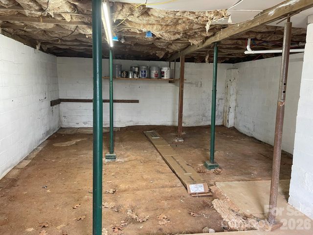 7686 Shoupes Grove Church Road, Hickory, NC 28602