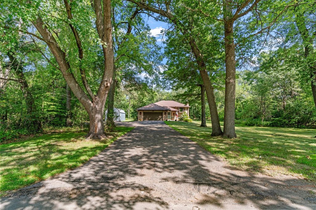 2753 225th Lane NE, East Bethel, MN 55011 — photo 2