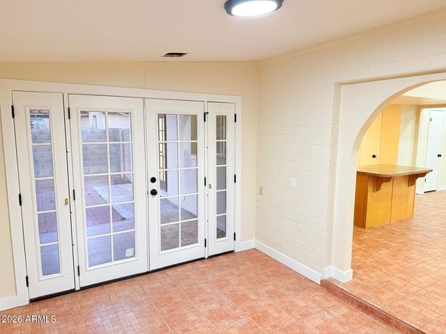 2330 E ALAMEDA Drive, Tempe, AZ 85282