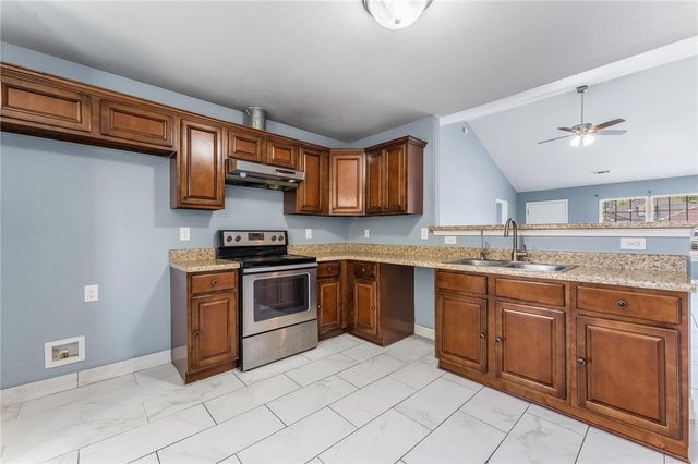 3530 Reynolds Avenue, Springdale, AR 72764