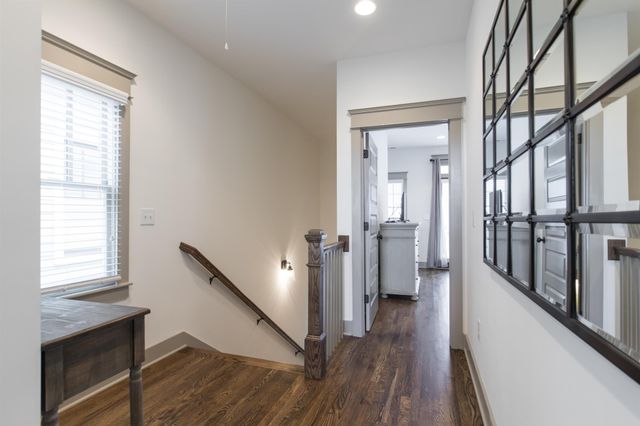 204 Burns Ave Apt 13, Nashville, TN 37203