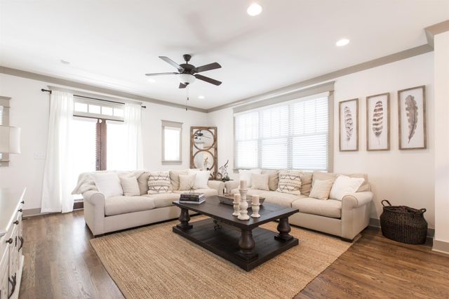 204 Burns Ave Apt 13, Nashville, TN 37203