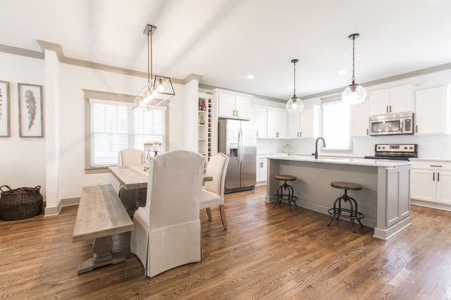 204 Burns Ave Apt 13, Nashville, TN 37203