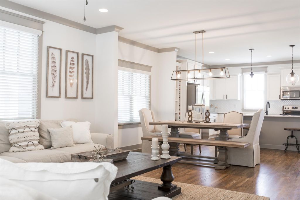 204 Burns Ave Apt 13, Nashville, TN 37203