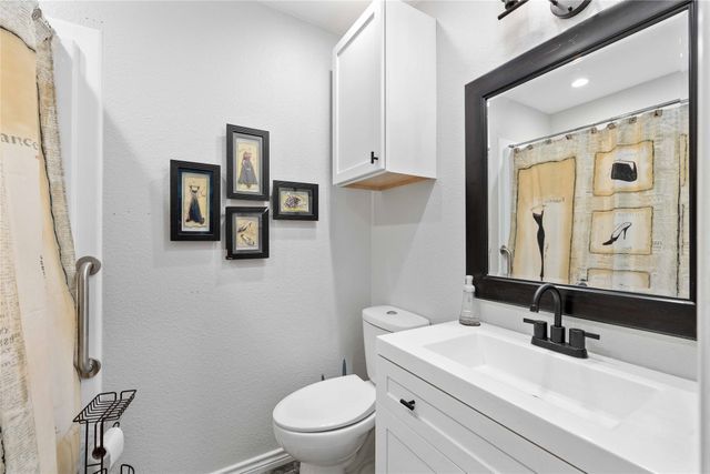 308 E 1st Street, Cross Plains, TX 76443