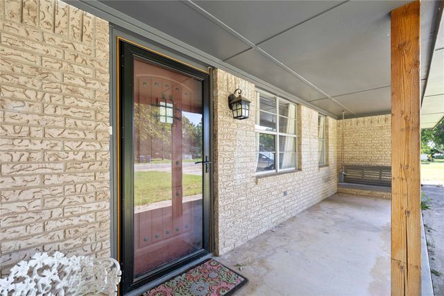 308 E 1st Street, Cross Plains, TX 76443