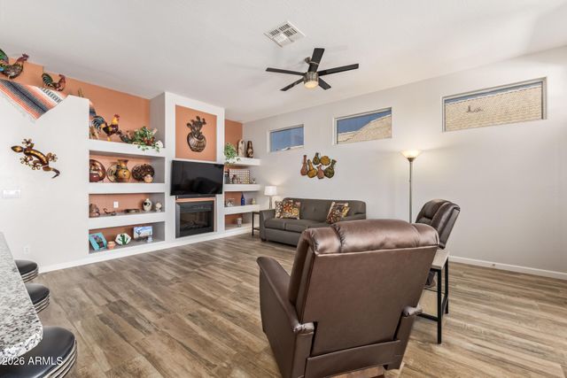 19215 N Coyote Lakes Parkway, Surprise, AZ 85378